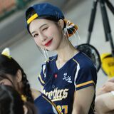 正妹「儀諪」五官清純細緻 身材高挑纖瘦 (10P)