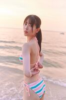Renka Iwamoto, a third-year student who joined Nogizaka46 at the age of 12, the youngest student, lifted the ban on the long-awaited bikini appearance for the first time in the 1st photo book ww