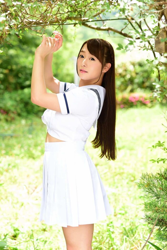 Weekly Playboy Photo Book Marina Shiraishi 白石茉莉奈 x Ayaka Tomoda 友田彩也香 Sequence 014 Part1 4th image