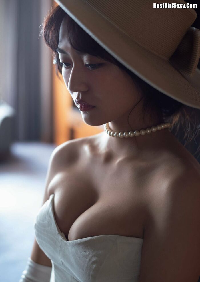 Weekly Gendai 2023.10.21-28 Runa Toyoda 豊田ルナ x Natsuki Sena 奈月セナ 2th image