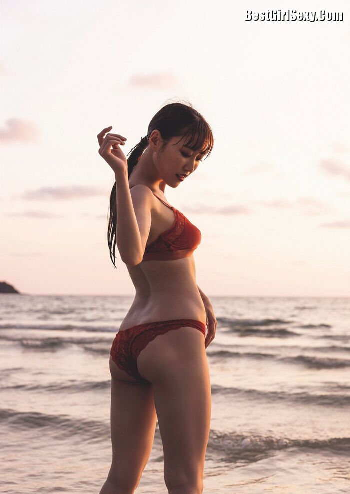 Weekly Playboy 2023 No.42-43 Yuzumi Hongo Airi Yoshida Reni Takashiro Mizuki Asakura Amichi Suge Takakura Ririka Rurutan 29th image