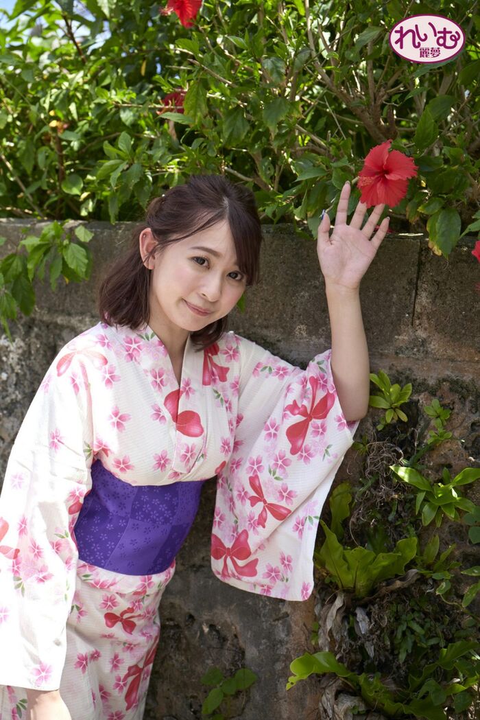 Reimu Azusa Hikari 梓ヒカリ Photobook Vol.8 A 17th image