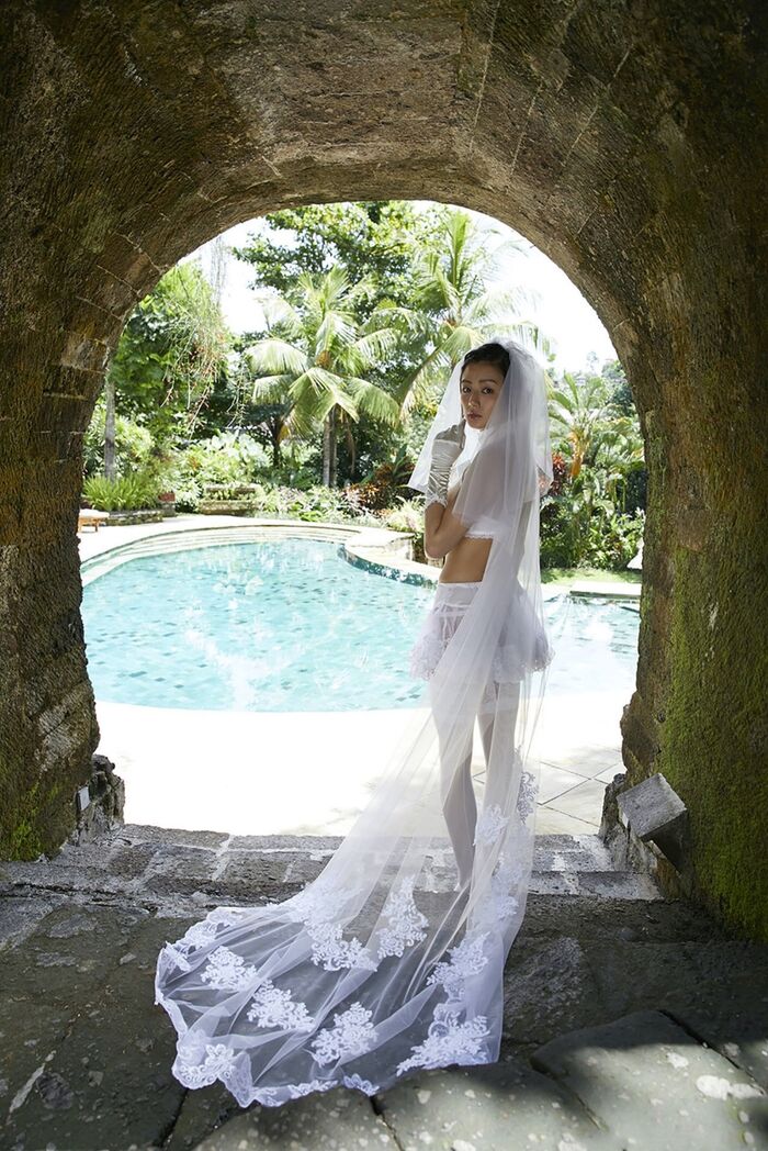 Bamboo e-Book 2019-10-04 Moemi Katayama 片山萌美 - Sea 3th image