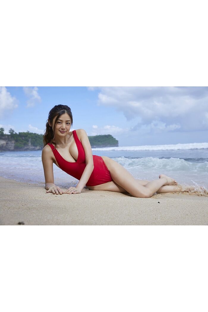 Bamboo e-Book 2019-10-04 Moemi Katayama 片山萌美 - Sea 59th image
