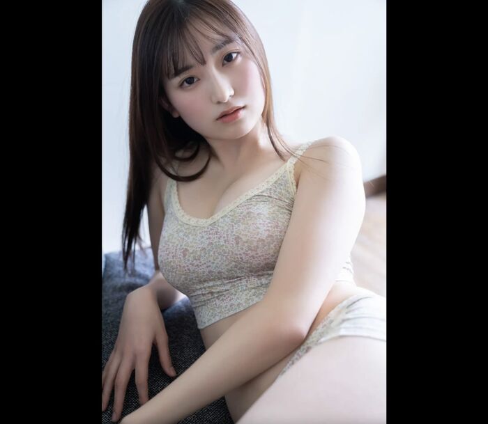 FRIDAY 2023.02.02 Airi Saito 斎藤愛莉 - Make My Heart Pound 13th image
