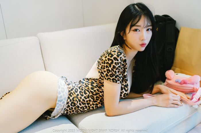 Moon Night Snap Yunjin - Yunjin Peeking 41th image