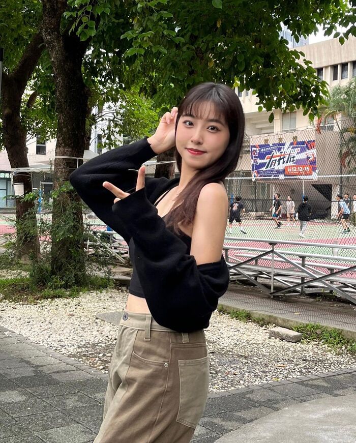 「呆c」清透皮silkpowder嫩exposure 萌系臉蛋惹人疼愛 (10P) 5th image