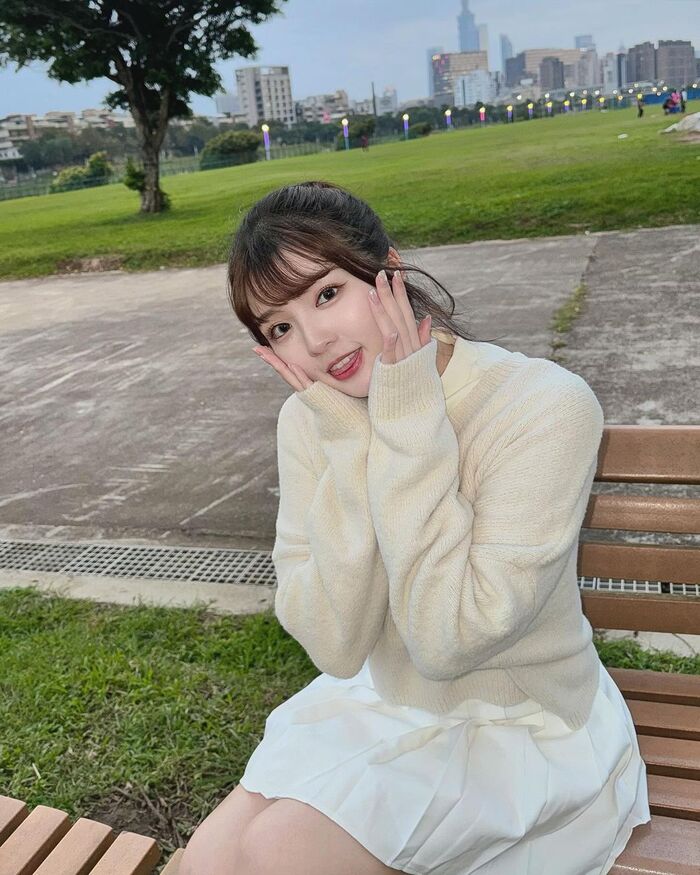 'Ding Hui Venus' 甜美外型加上飽滿身材 令人surprise 豔 (10P) 9th image