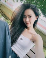 「啾啾」臉蛋有夠甜 散發動人氣質讓人戀愛啦! (10P)
