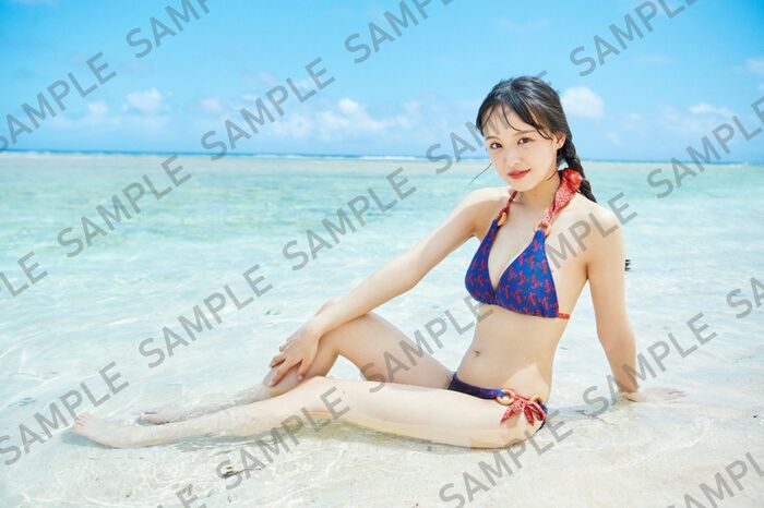 [Image] Black-haired neat and clean idol, sticking out her buttocks in her underwear wwwwwwwwSTU48 Akari Fukuda, the back shot of the 1st photo book is too stimulating!! 17th image