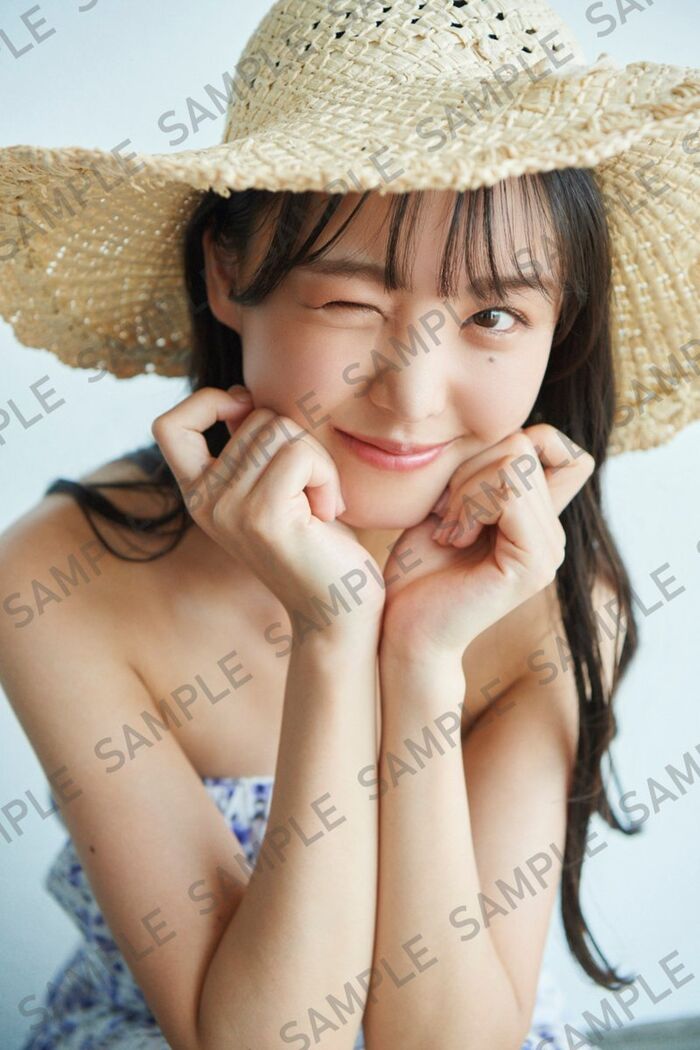 [Image] Black-haired neat and clean idol, sticking out her buttocks in her underwear wwwwwwwwSTU48 Akari Fukuda, the back shot of the 1st photo book is too stimulating!! 21th image
