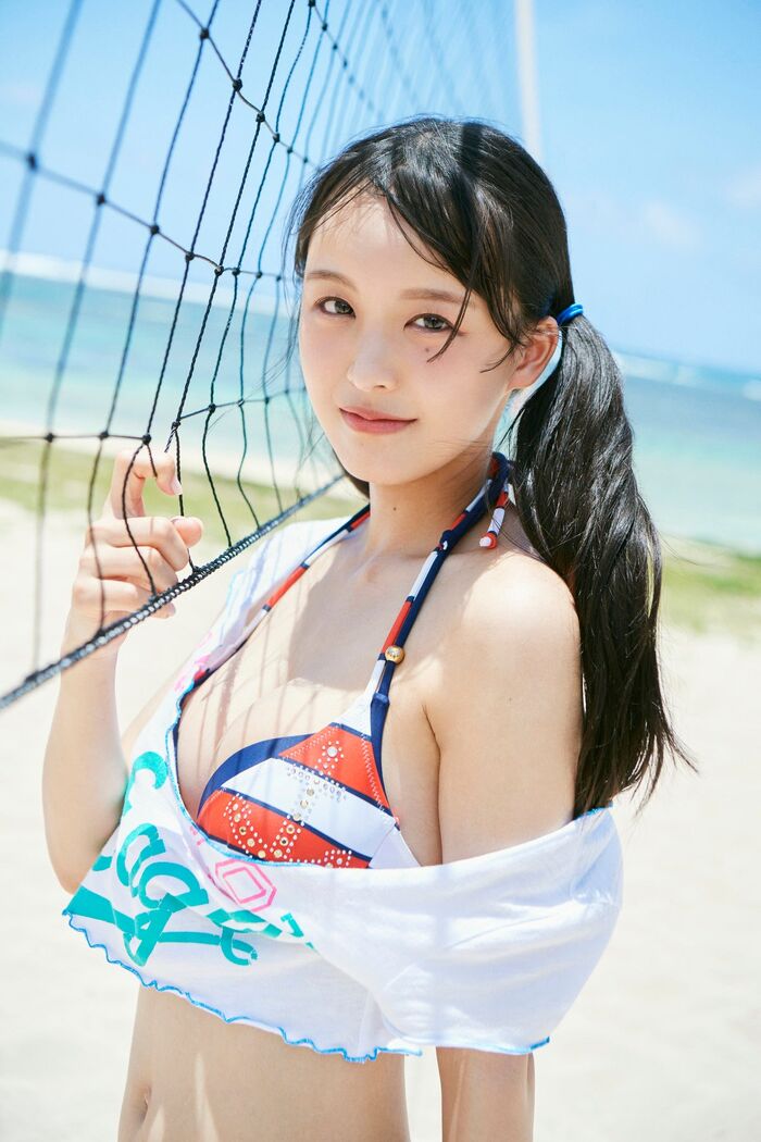 [Image] Black-haired neat and clean idol, sticking out her buttocks in her underwear wwwwwwwwSTU48 Akari Fukuda, the back shot of the 1st photo book is too stimulating!! 6th image