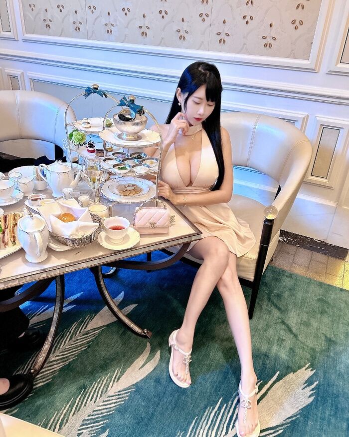 Snow White High Challenge (24P) 13th image