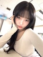IVE Rei's boobs