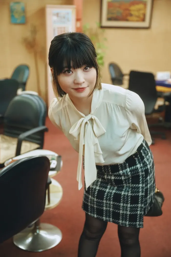 [Nagi Nemoto 12] Gravure image of enjoying a 25-year-old baby-faced loli face with 90 cm G cup fluffy boobs (12) 4th image