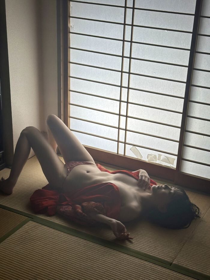 Cina Tatsumi 100 erotic images including lingerie grabia with amazing sex appeal! 22th image