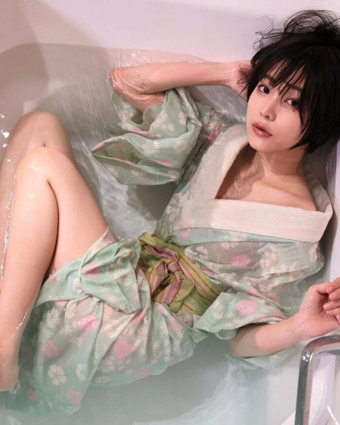 Cina Tatsumi 100 erotic images including lingerie grabia with amazing sex appeal! 39th image