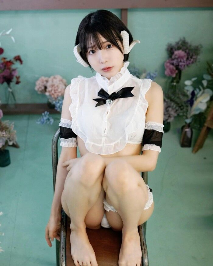Cina Tatsumi 100 erotic images including lingerie grabia with amazing sex appeal! 62th image
