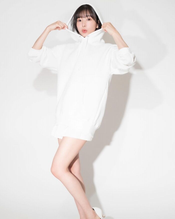 Cina Tatsumi 100 erotic images including lingerie grabia with amazing sex appeal! 80th image