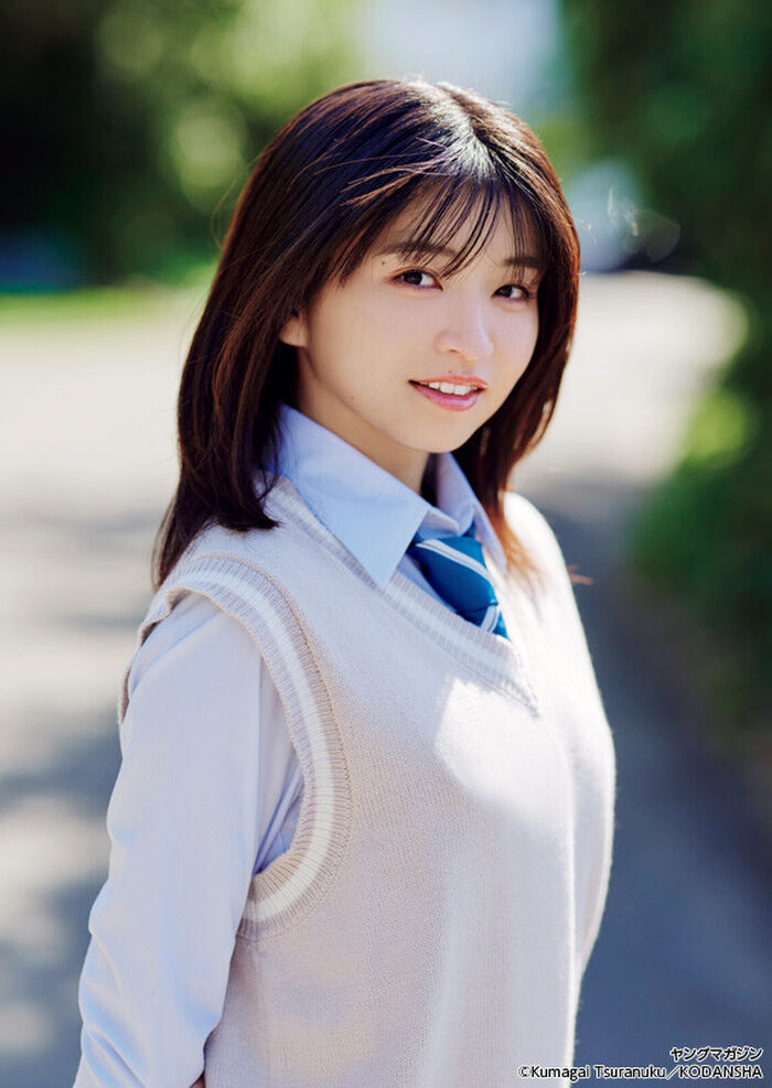[Image] 18-year-old loli busty idol, boobs become ridiculous wwwwww fans are shocked by Honoka Sasaki's hami breast gravure! 13th image