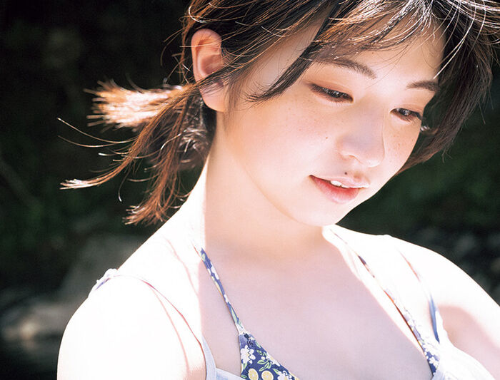 [Image] 18-year-old loli busty idol, boobs become ridiculous wwwwww fans are shocked by Honoka Sasaki's hami breast gravure! 34th image