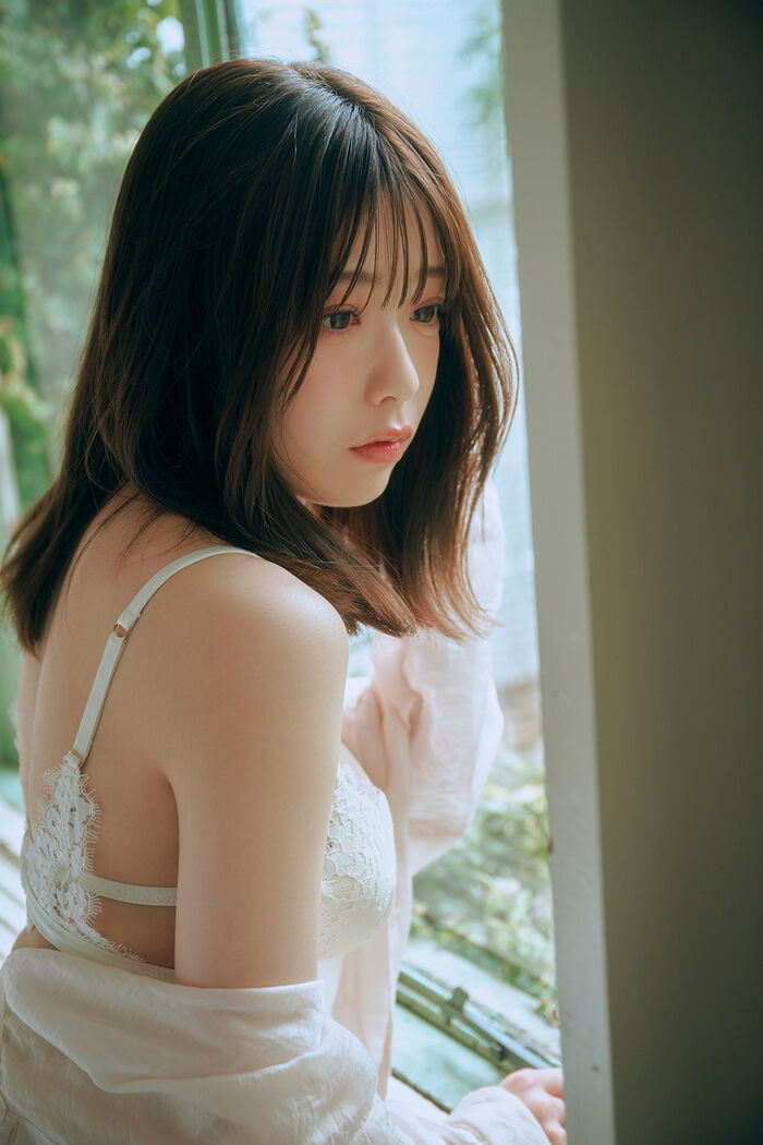 [Image] A talented woman who ranked first in the national mock exam, fair-skinned big in underwear wwwwwwwww Kira Shiomi, the first lingerie grabia was a big hit!! 13th image
