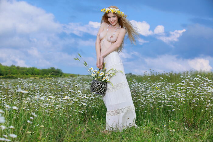 Genevieve Gandi - Tipory (122P) 15th image