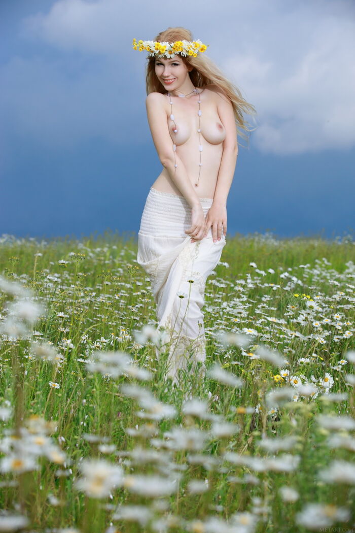 Genevieve Gandi - Tipory (122P) 22th image