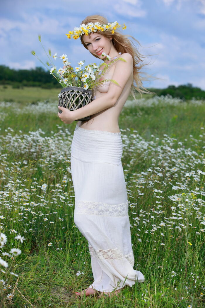 Genevieve Gandi - Tipory (122P) 6th image