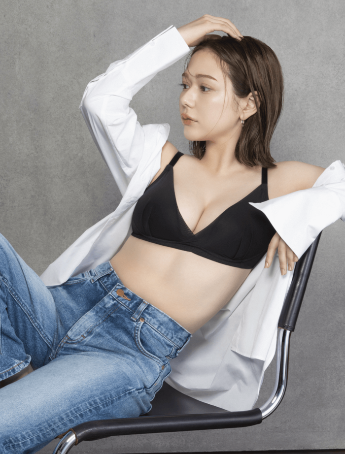 [Image] Anna Murashige, aka 'Boobs Big Teacher', reveals her SEXY lingerie wwwwwwwww 'Sex appeal came out' 'Surprisingly sexy ~' 15th image