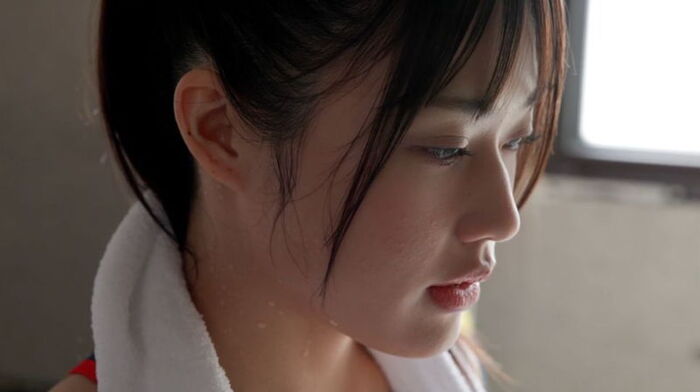 Rin Amazawa, a kendo girl with an arm who participated in the Kanto tournament as an active female college student, exposes her fair-skinned beauty body in her debut ww 8th image