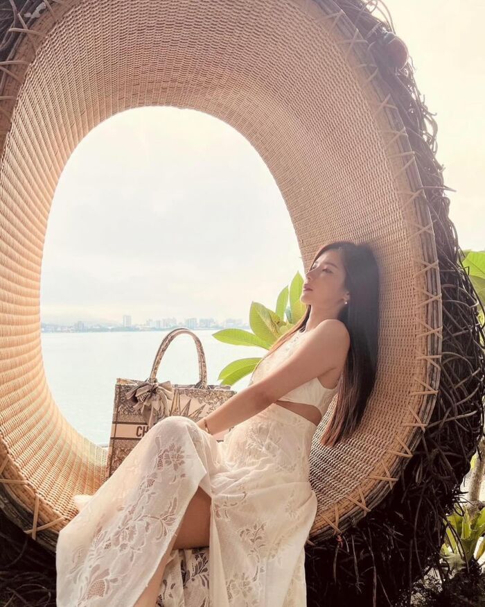 火辣身材「Yan Lee」散發滿滿氣質 讓人instantfusion化 (13P) 5th image