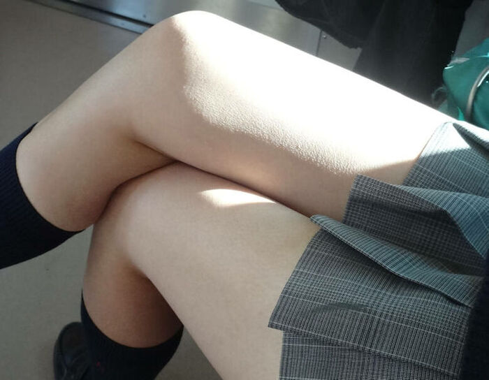 JK's bare feet erotic images! - The plump thigh panchira ♡ will come out! 34th image