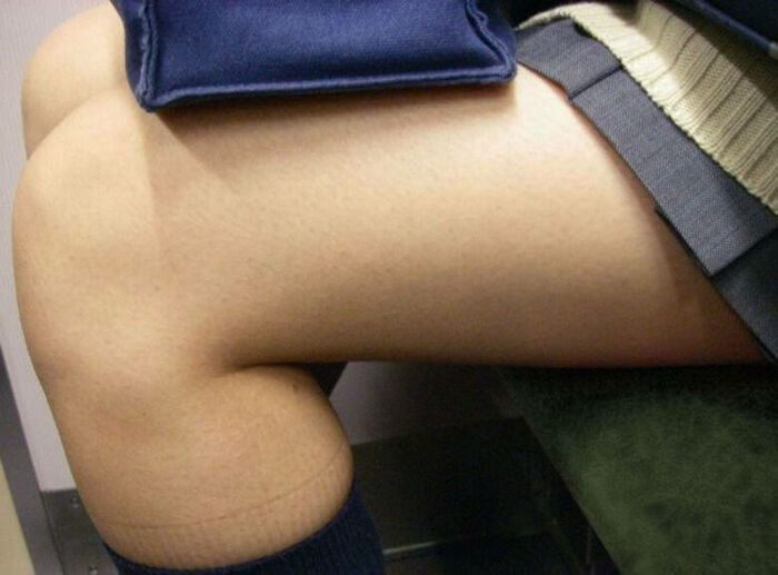 JK's bare feet erotic images! - The plump thigh panchira ♡ will come out! 44th image