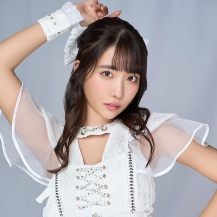 'Is the middle transparent!?' Popular idol 'full view' gravure shot is a big hit 2th image