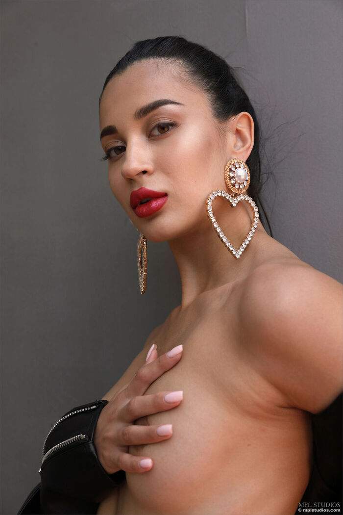 MPLStudios Aria - Fuego Part2 30th image