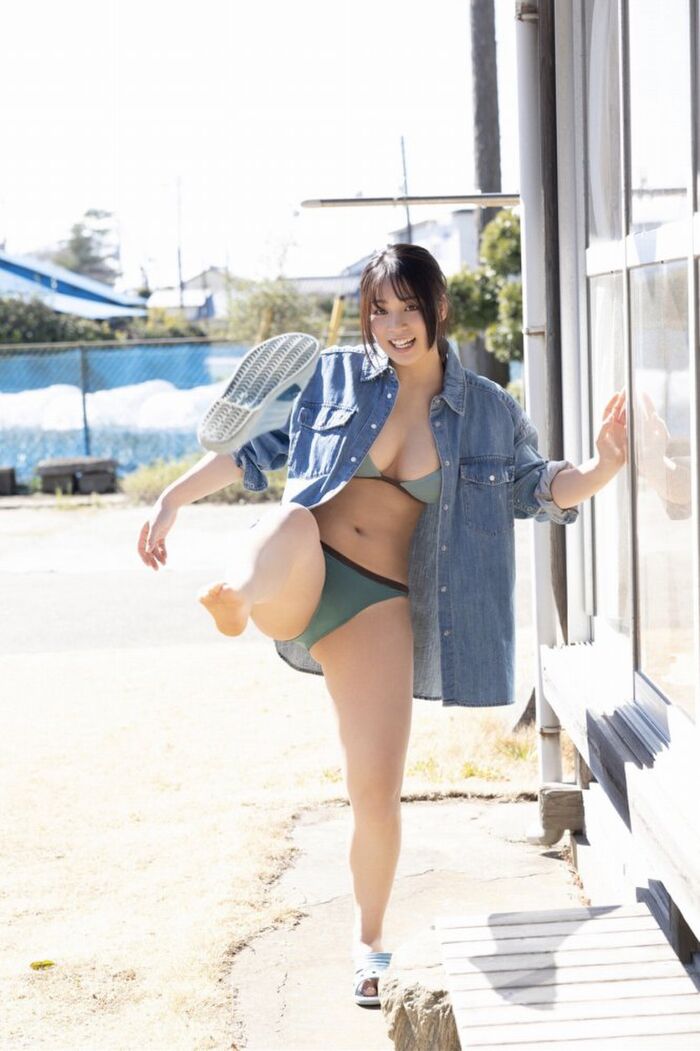 Masaya Yamaoka 100 swimsuit gravure images with huge breasts I cup! 4th image