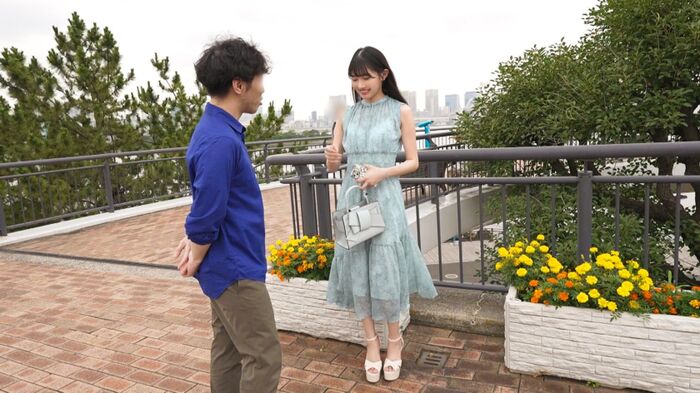 Tall breastless female college student's boyfriend official Gonzo AV 3th image