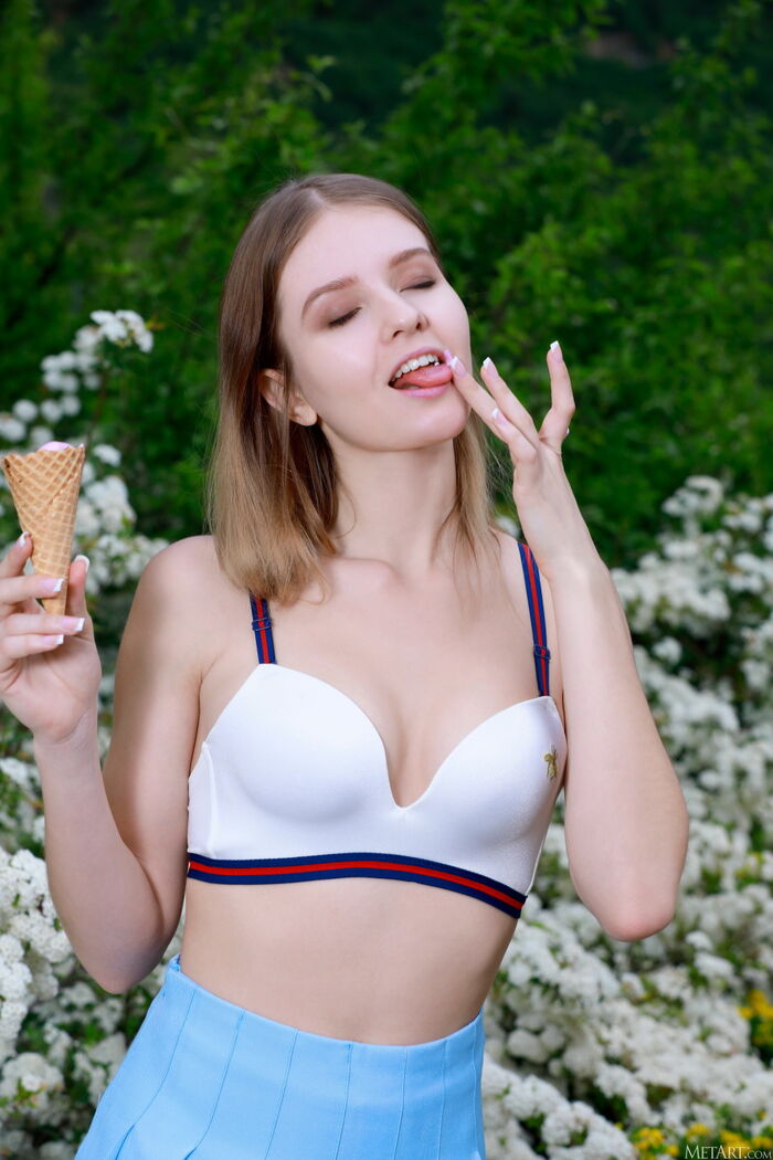 Libby - Spring Sensation (119P) 5th image