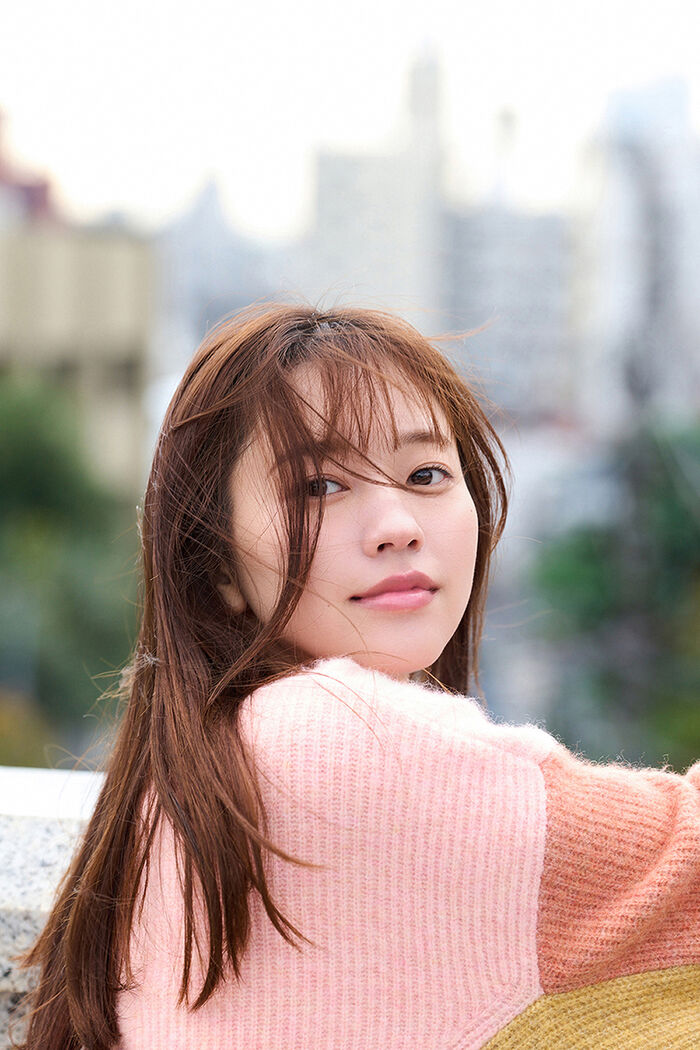 [Image] Kyushu's representative idol reveals her buttocks in a swimsuit wwwwwwwwwLinQ Yumi Takagi decides to release a naughty gravure photo book!! 6th image