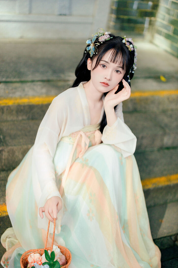 YiTuYu艺图语 Vol.7423 Xiao Xiao Yu 32th image