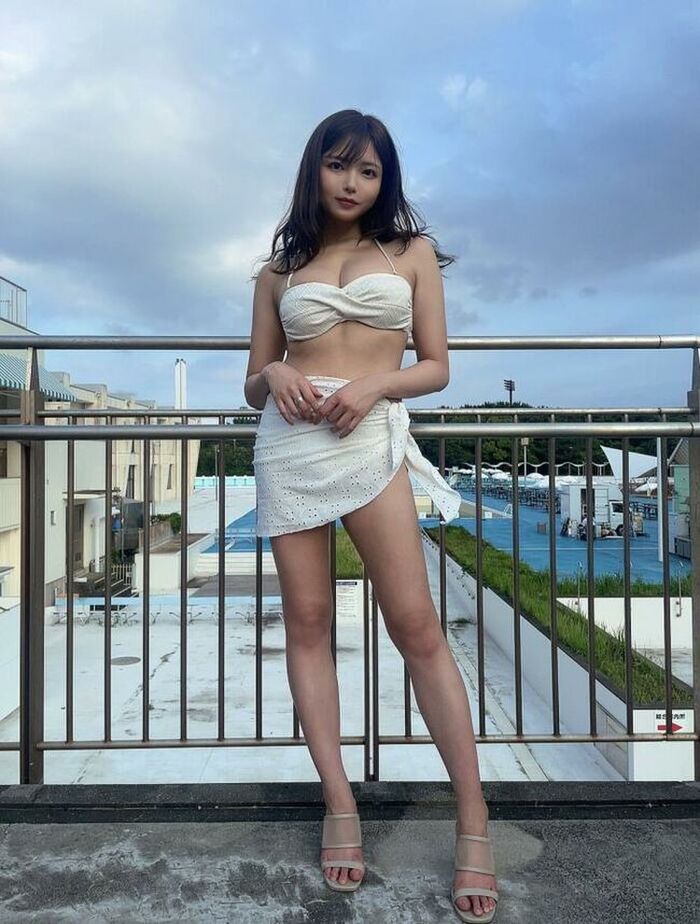 Nishitani Mairo's Pie Semi Nude! I collected swimsuits and cosplay gravures of glamorous beauties who can't stand the whip feeling 23th image