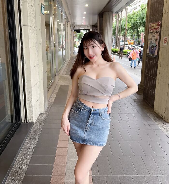 火爆身材「Ariea Chen」呼之慾出的上圍一看就淪陷 (49P) 11th image