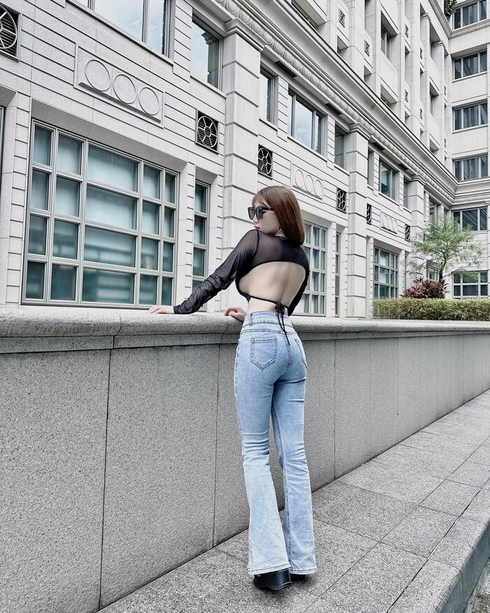 火爆身材「Ariea Chen」呼之慾出的上圍一看就淪陷 (49P) 2th image