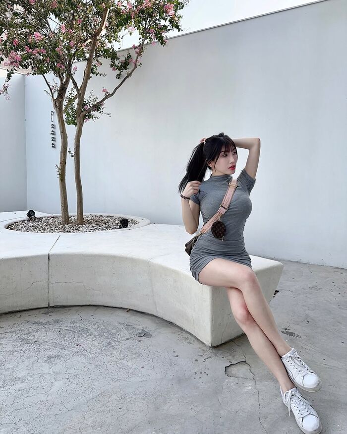 火爆身材「Ariea Chen」呼之慾出的上圍一看就淪陷 (49P) 24th image