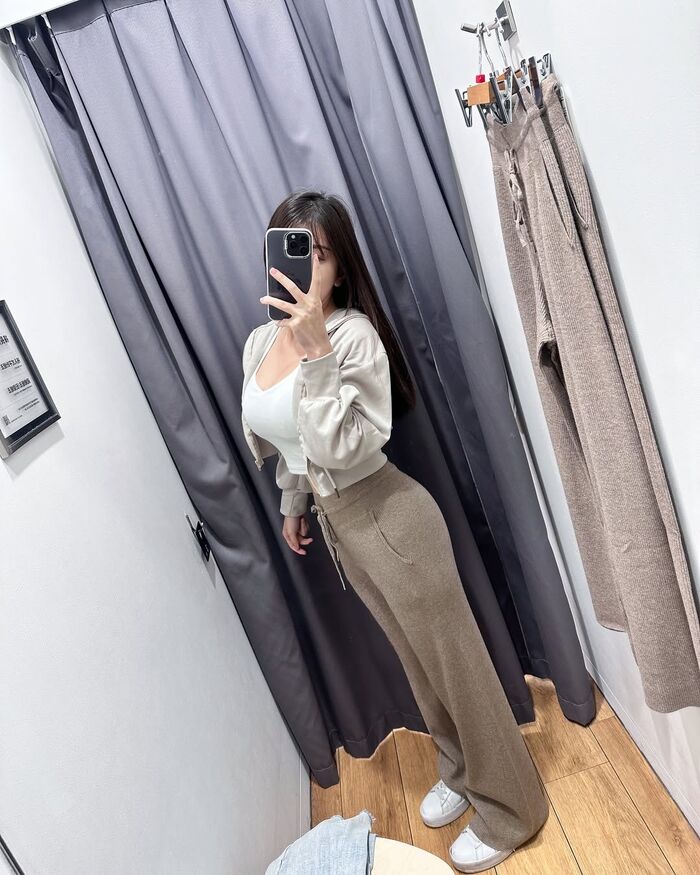 火爆身材「Ariea Chen」呼之慾出的上圍一看就淪陷 (49P) 41th image