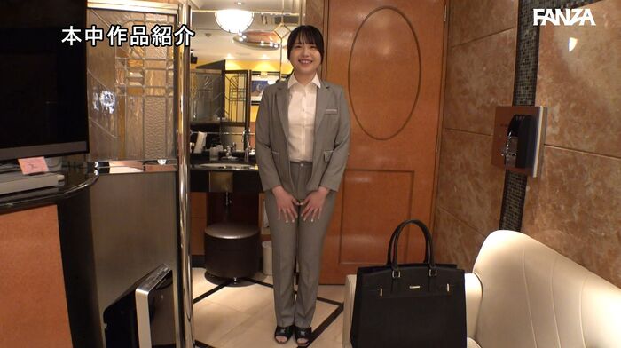 Minami Shion Female College Student Makes AV Debut In Job Hunting Interview 26th image