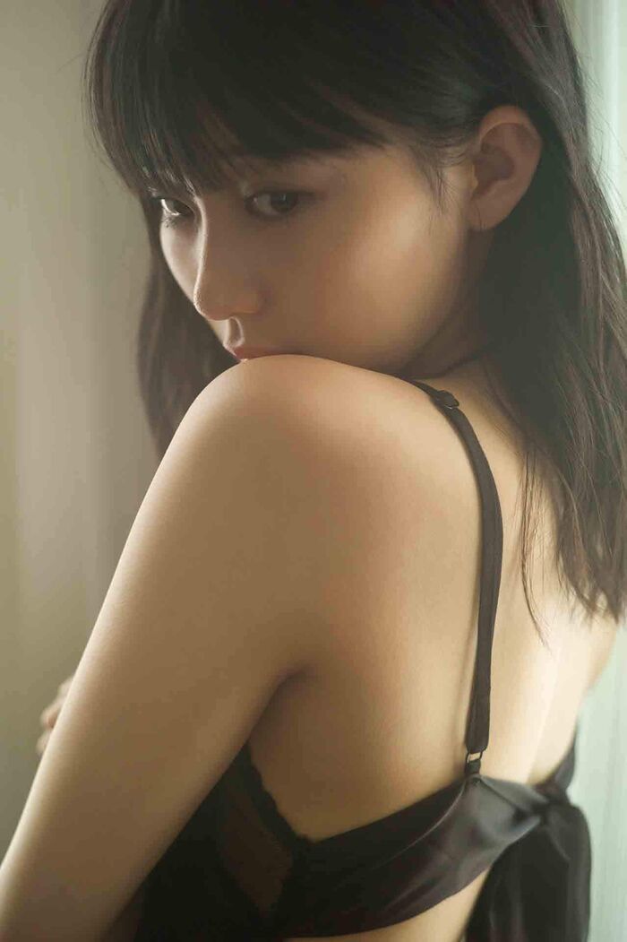 [H image] Over 30,000 likes for gravure queen Miku Tanaka! Visit the god body of huge breasts abs wwwwwwwww 37th image