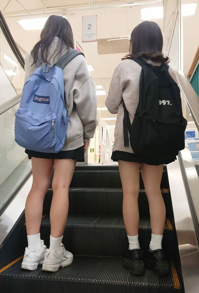 最近のJKの生意気な足、略して生足にくらくらするエロ画像71枚 27th image