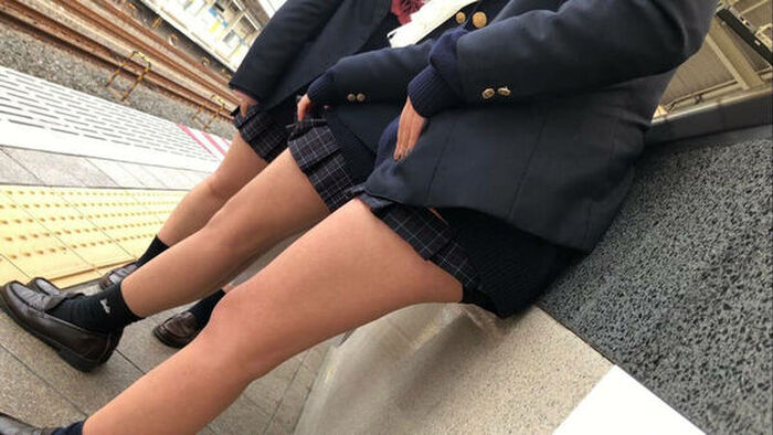 最近のJKの生意気な足、略して生足にくらくらするエロ画像71枚 53th image
